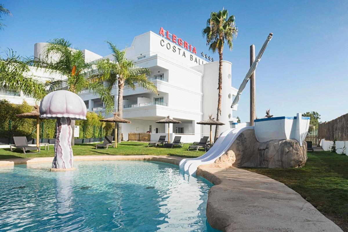 Piscina en o cerca de ALEGRIA Costa Ballena Aquafun