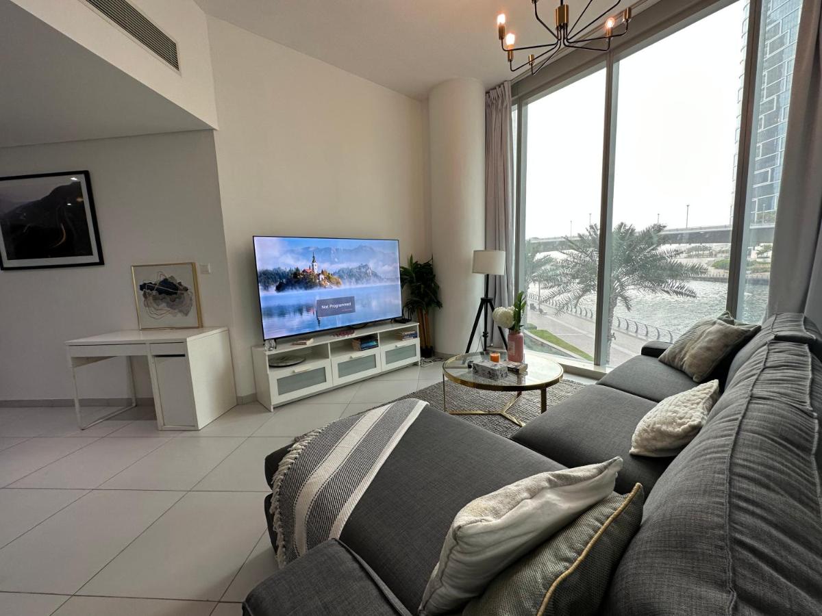 Cozy 2BHK Apartment Dubai Marina - Housity