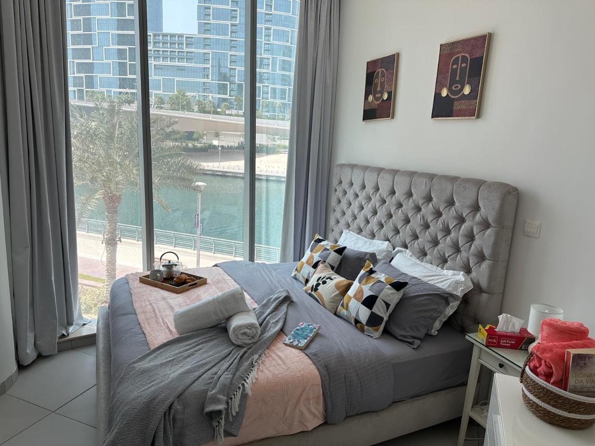 Cozy 2BHK Apartment Dubai Marina - Housity