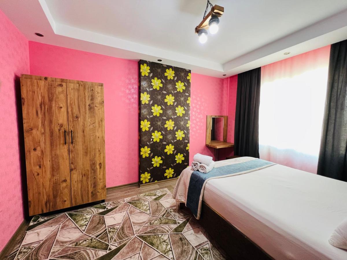 aria plus ev-otel - Housity