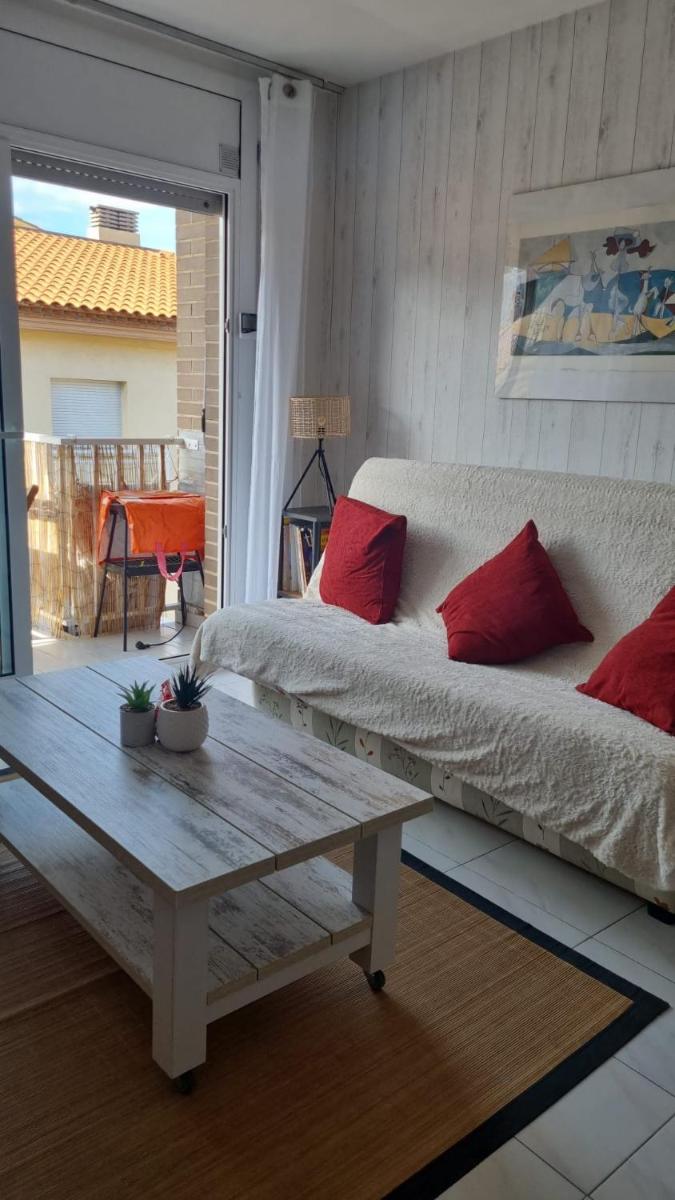 Lovely one bedroom with balcony - Housity