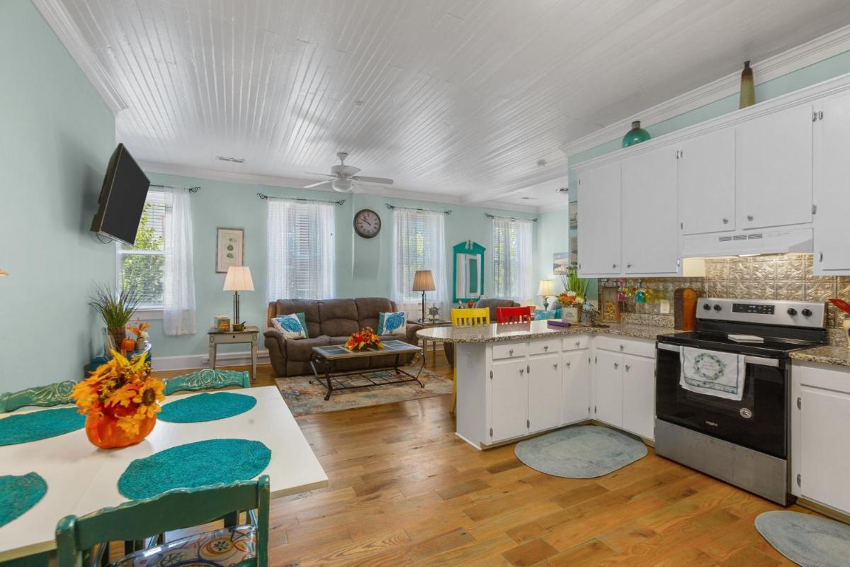 Little Inn on Main - Housity