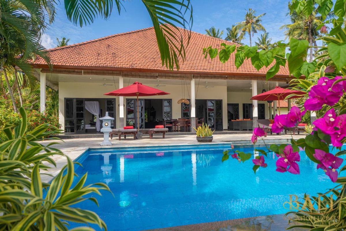 Villa Burung, Breathtaking oceanfront, infinity pool 3BR - Housity