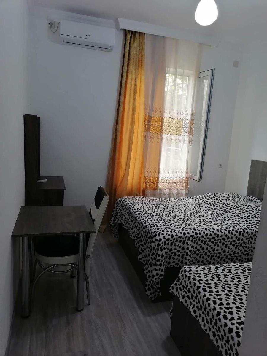 natia - Housity