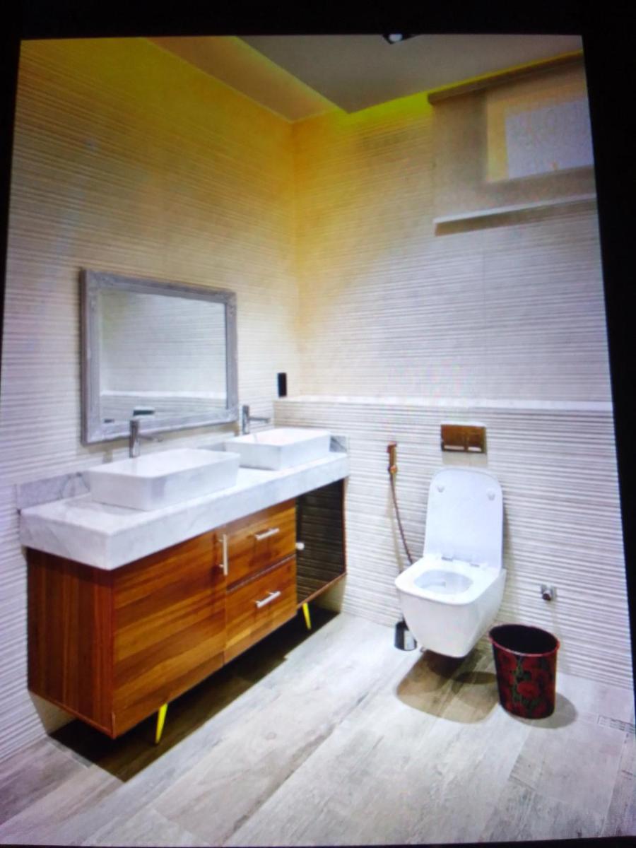 Suitetrails - LIGHT HOUSE HOTEL Lekki phase 1