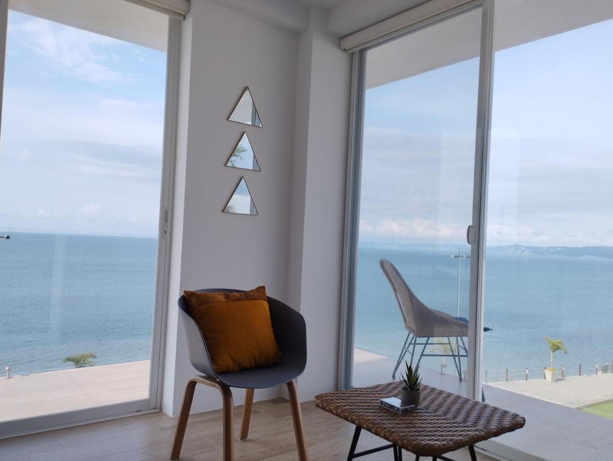 Punta Blanca Beach Apartments Manta Coliving Ecuador - Housity