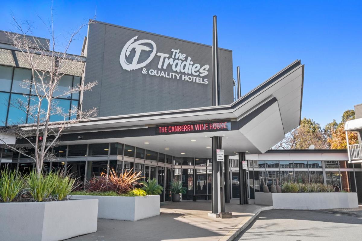 Suitetrails - Quality Hotel Dickson