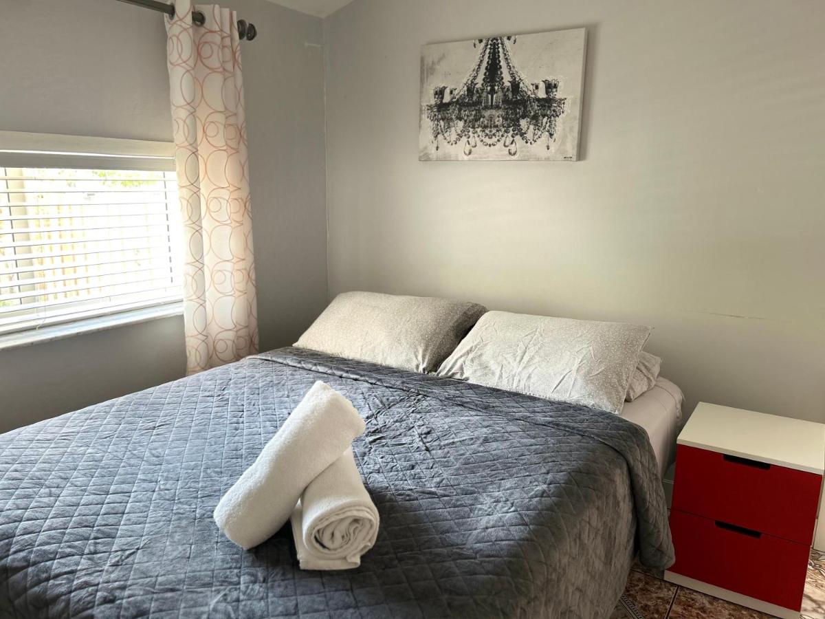 Suitetrails - Main House 3 Bed 2 Bath & Guest House 1 Bed 1 Bath