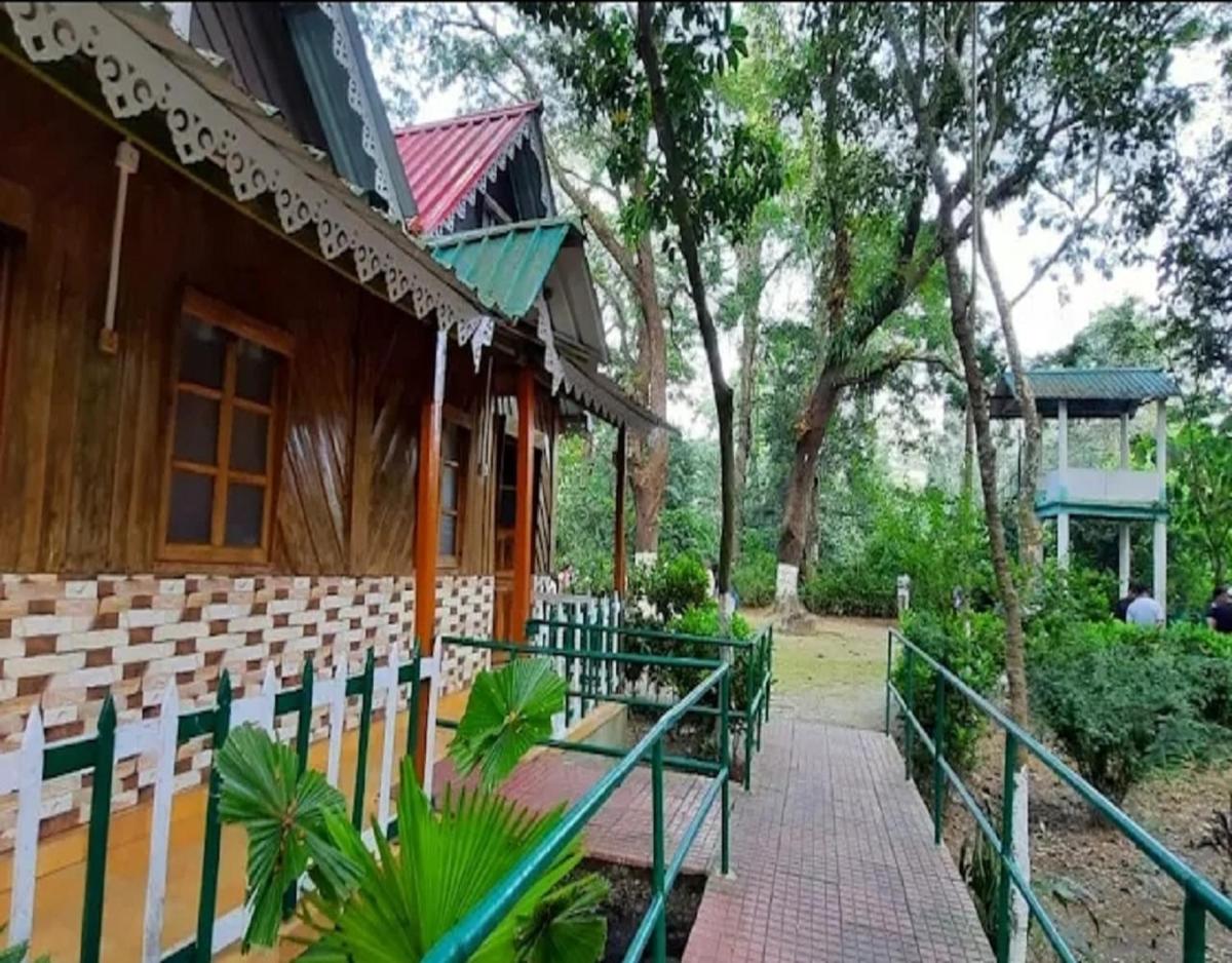 Jaldapara Jungle Camp I Family Resort by StayApart - Housity