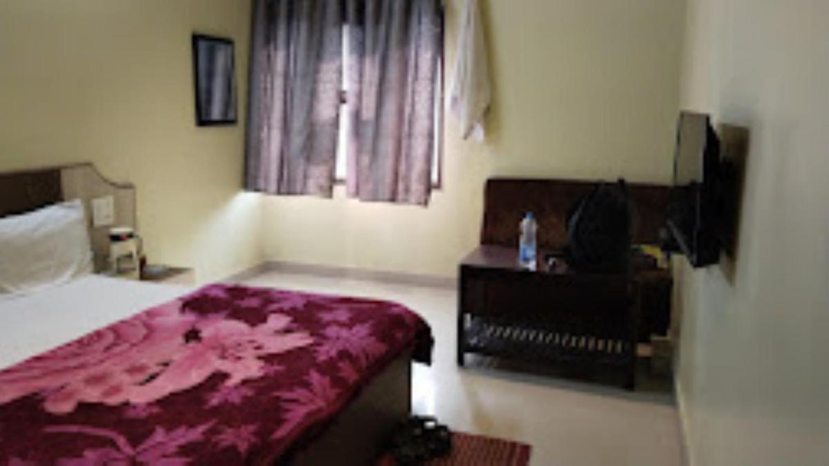 Suitetrails - Hotel Manas, Ambikapur