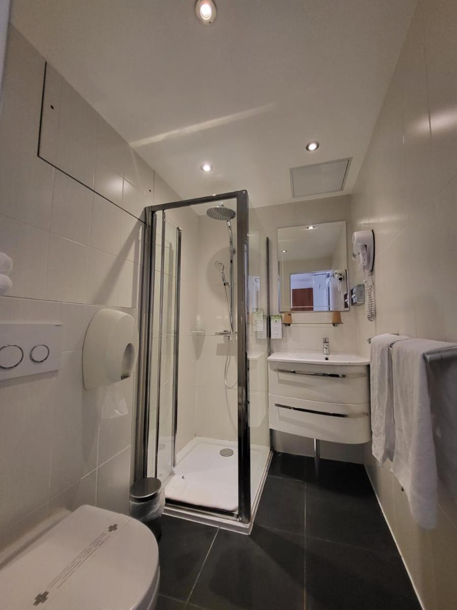 Kyriad Saint Quentin en Yvelines - Montigny - Housity