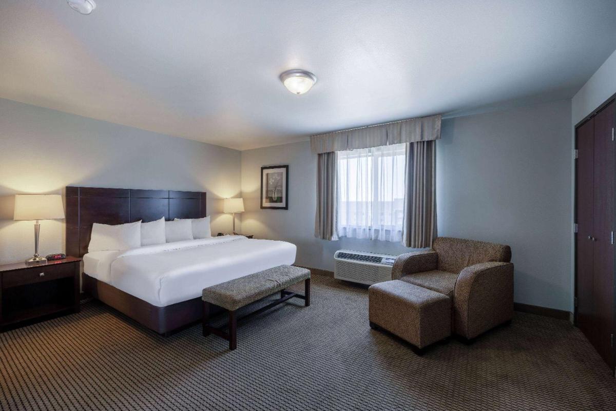 Baymont by Wyndham Rapid City - Housity
