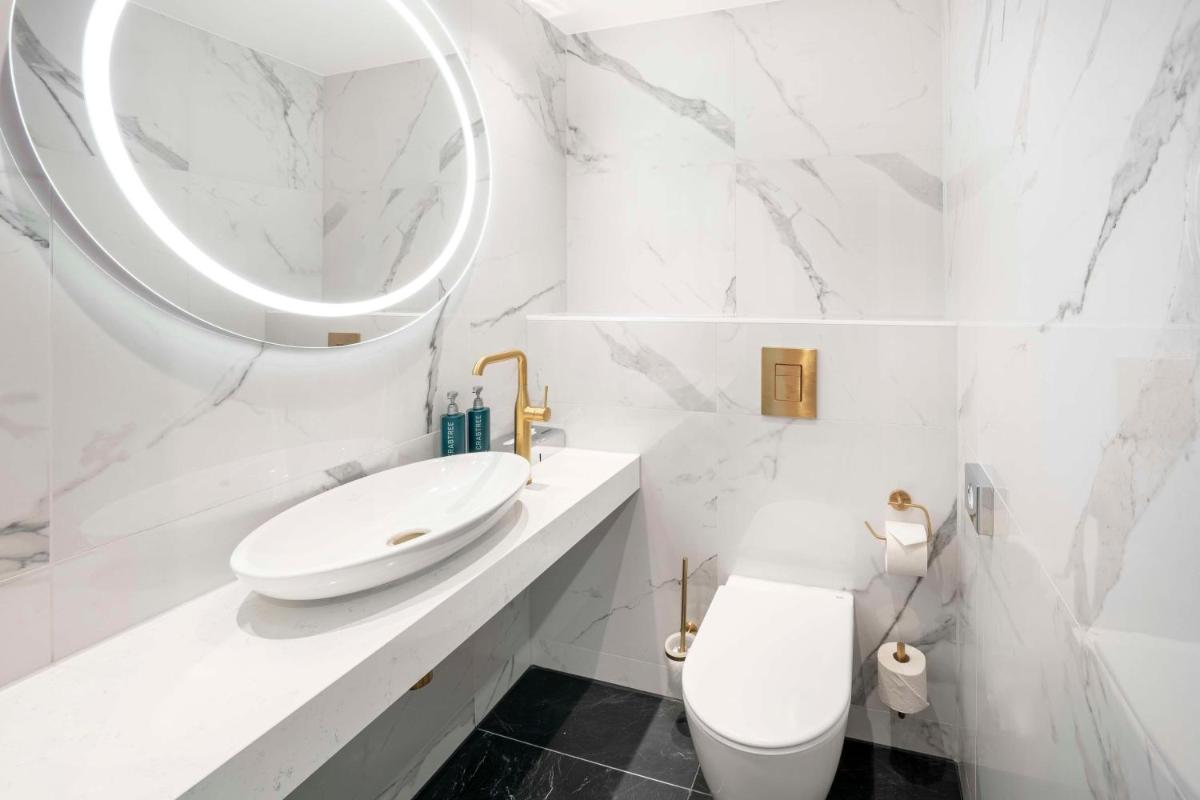 Ein Badezimmer in der Unterkunft Hilton Berlin
