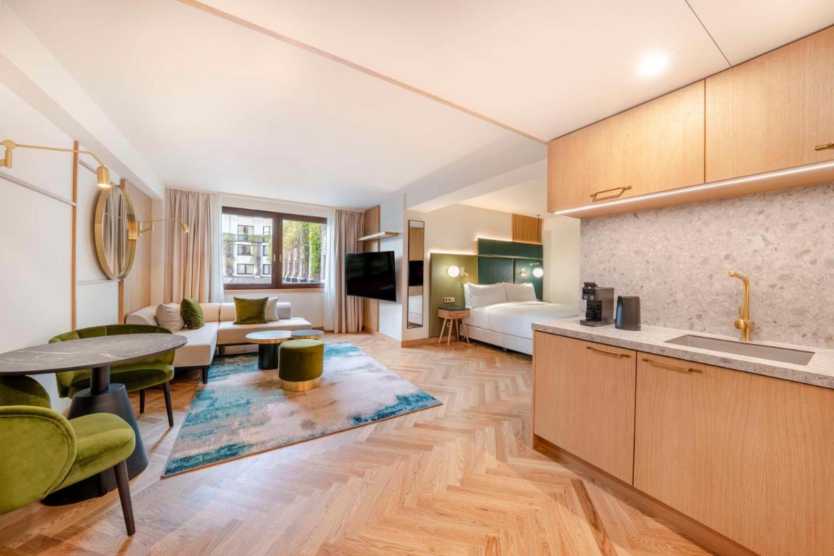 Küche/Küchenzeile in der Unterkunft Hilton Berlin