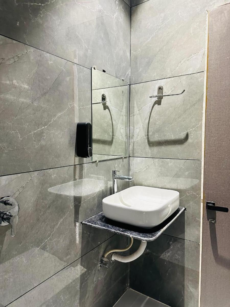 HOTEL WORLD VIEW - Housity