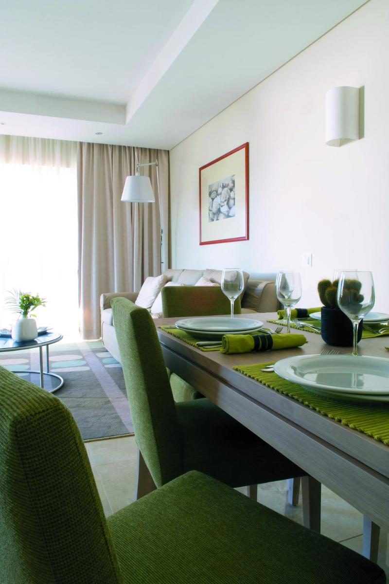 Uma área de estar em As Cascatas Golf Resort & Spa