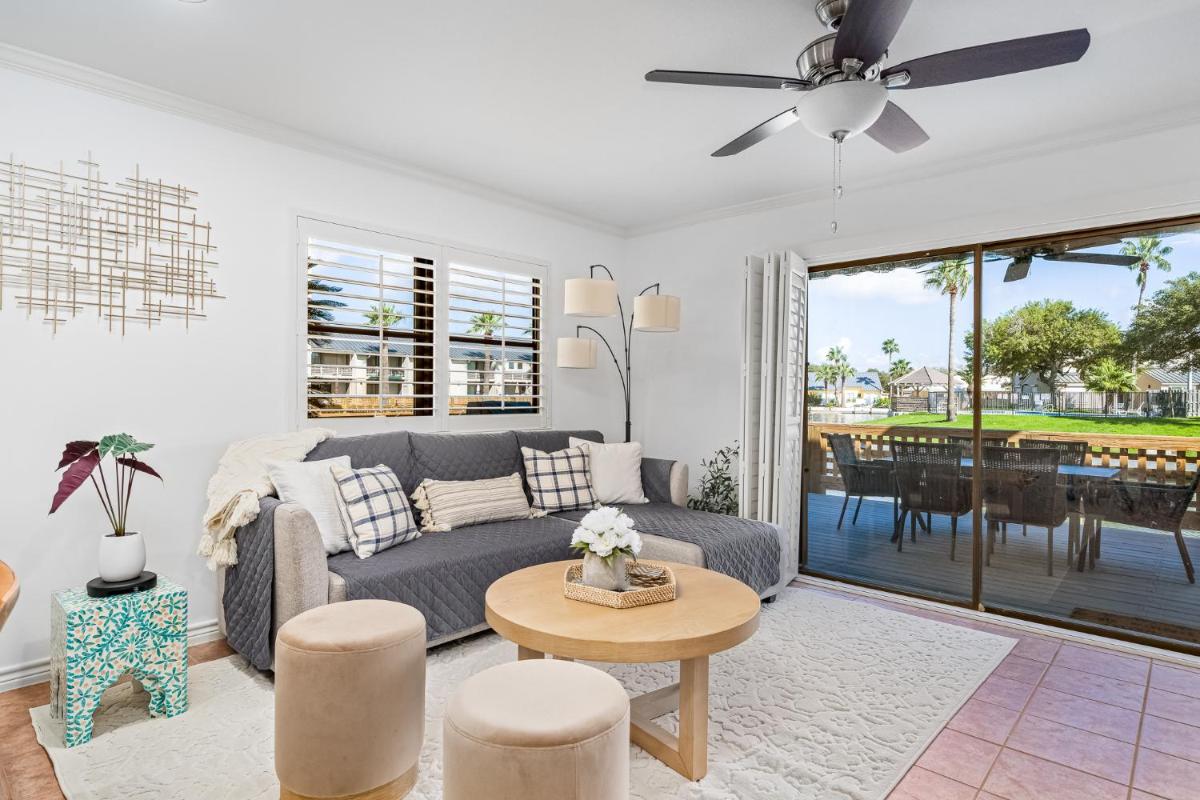 The Bs Lake House - Housity