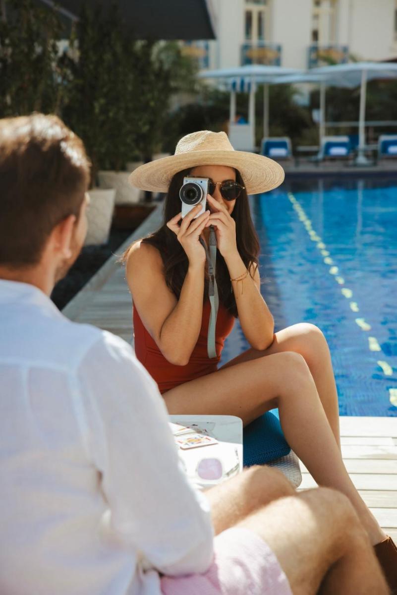 Clients de l'établissement Hôtel Martinez, in The Unbound Collection by Hyatt