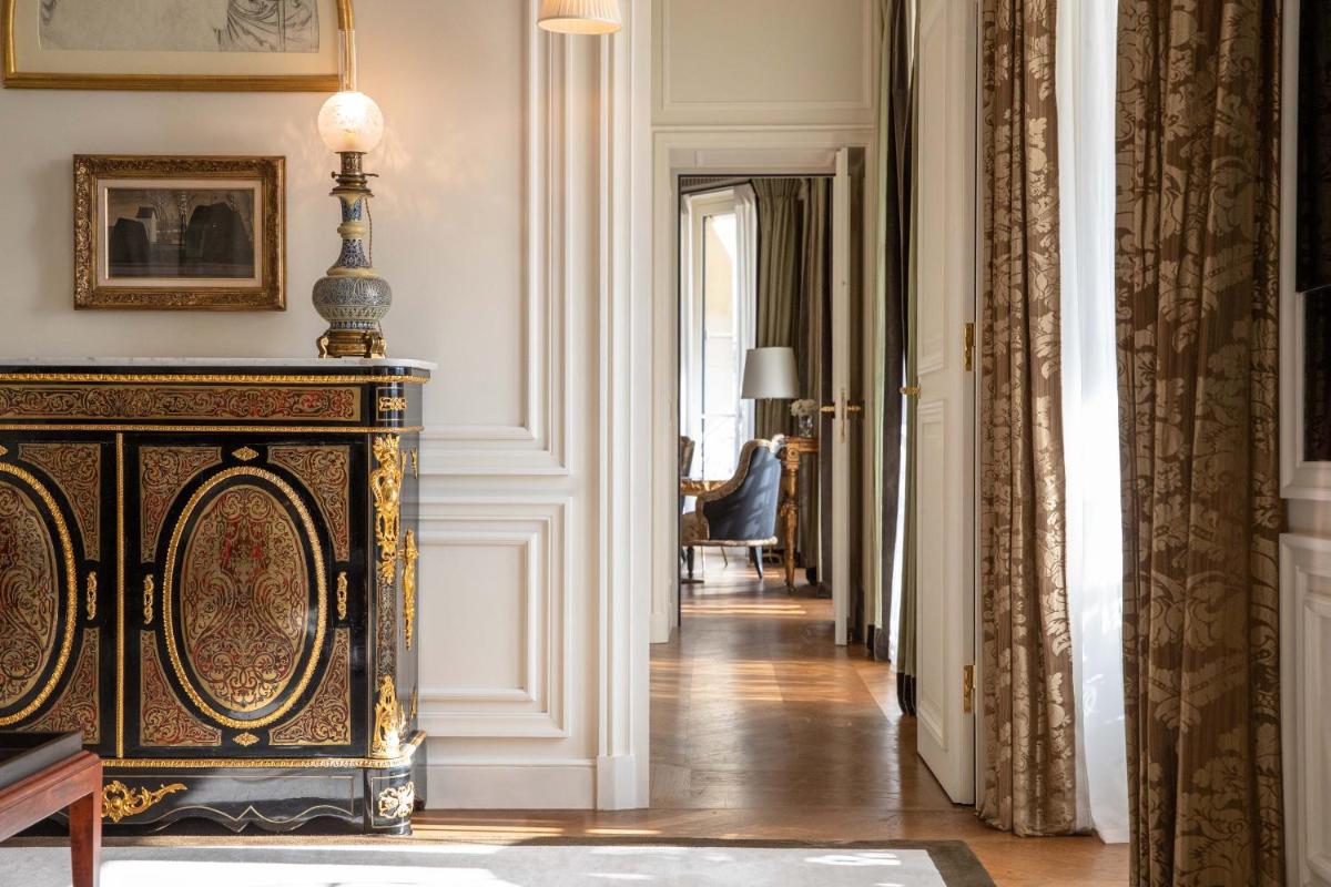 Photo de la galerie de l'établissement La Réserve Paris Hotel & Spa, à Paris