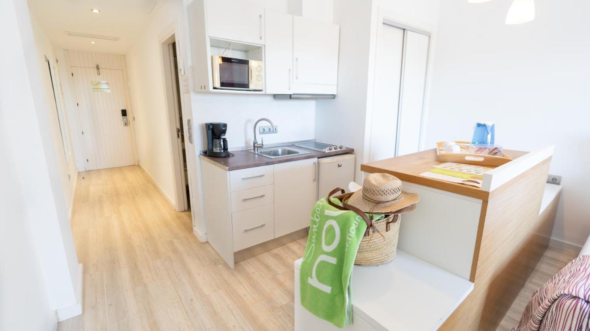 Una cocina o zona de cocina en Houm Plaza Son Rigo
