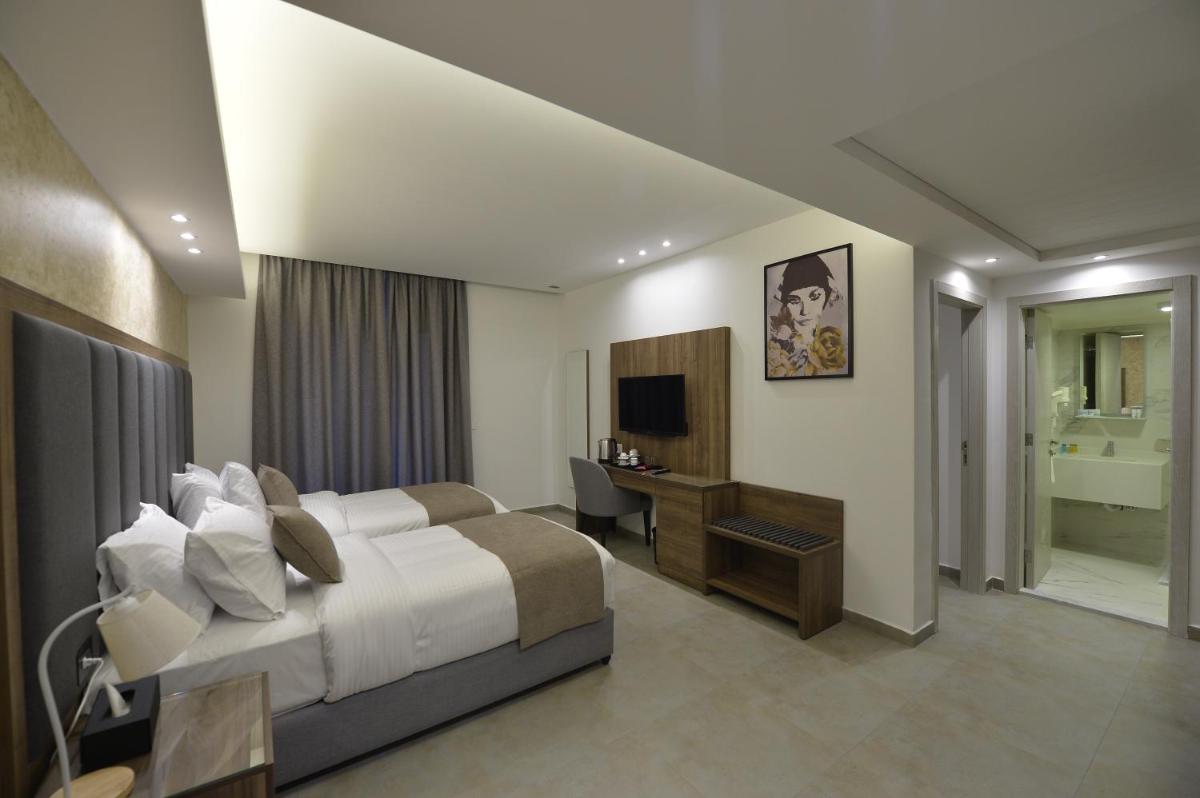 Zett hotel - Housity