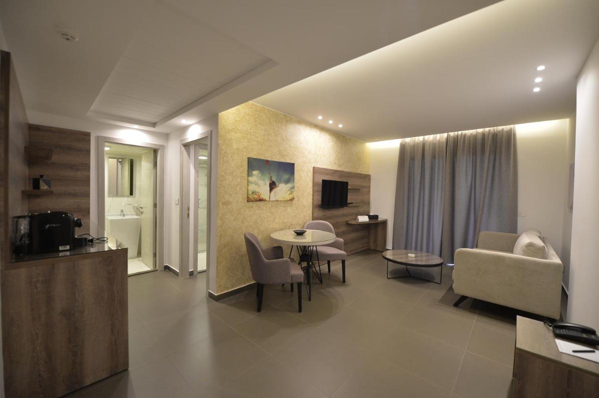 Zett hotel - Housity