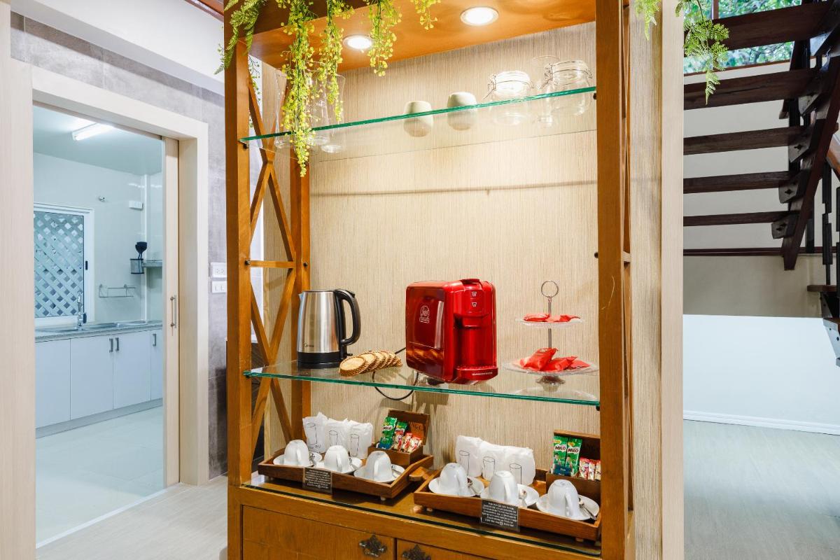 Le Charcoa Hotel - Housity