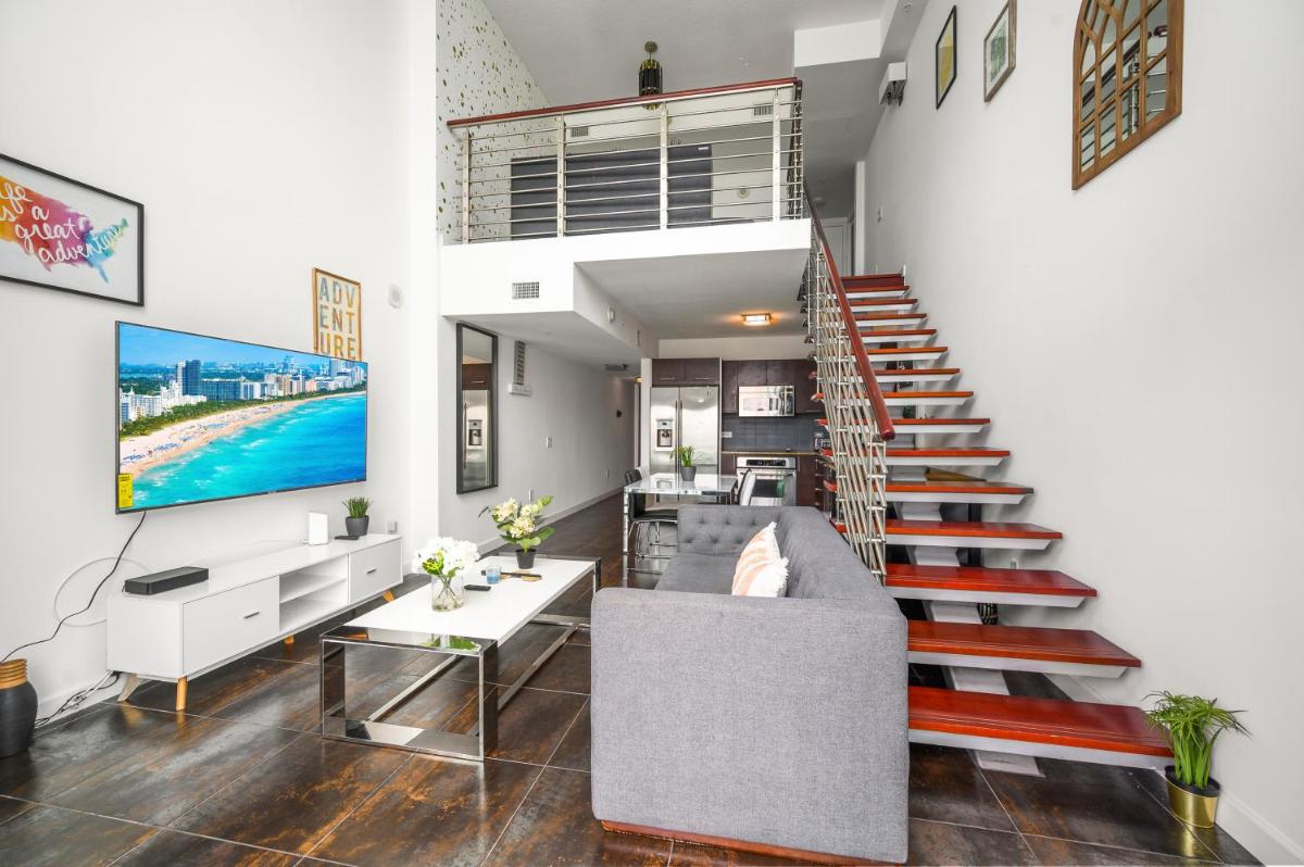 Amazing Loft Style 1 Bedroom In Brickell Miami - Housity