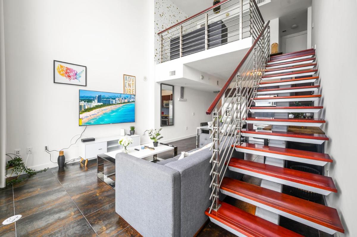 Amazing Loft Style 1 Bedroom In Brickell Miami - Housity