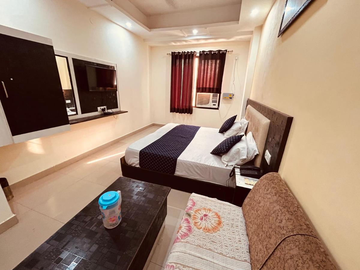 Hotel Raj Ganga - 3 Star Luxury Hotel - Housity