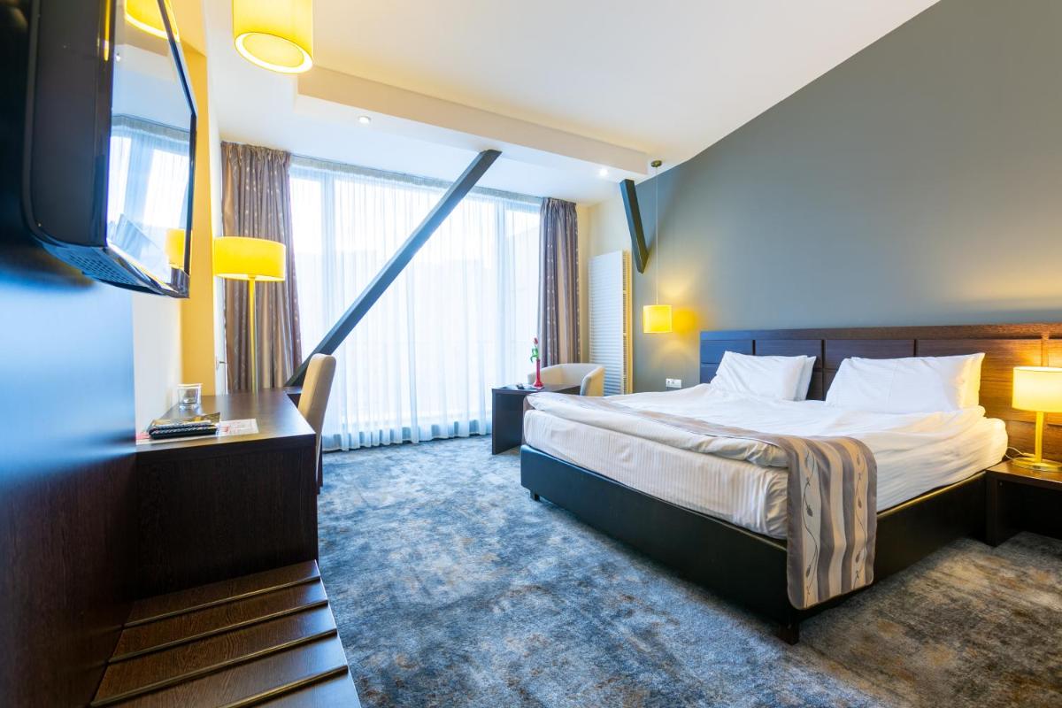 Suitetrails - Golden Time Hotel