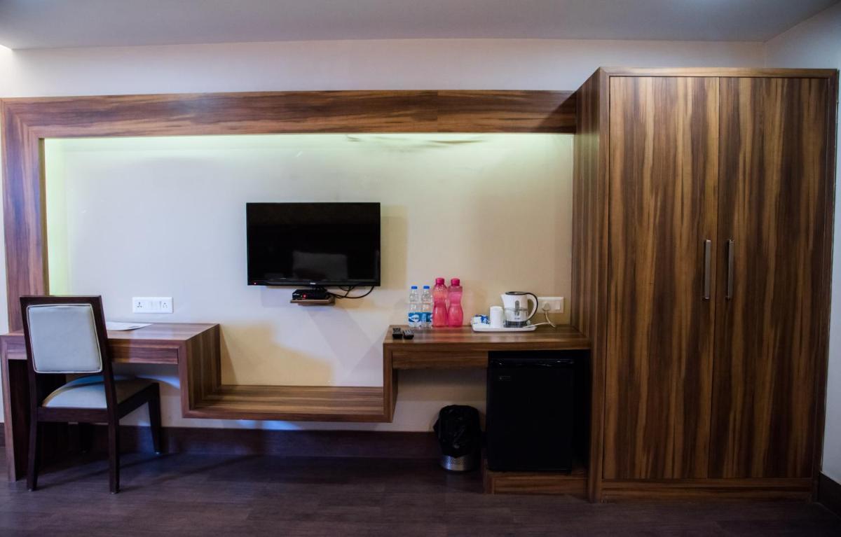 Hotel Sandstone INN - Housity