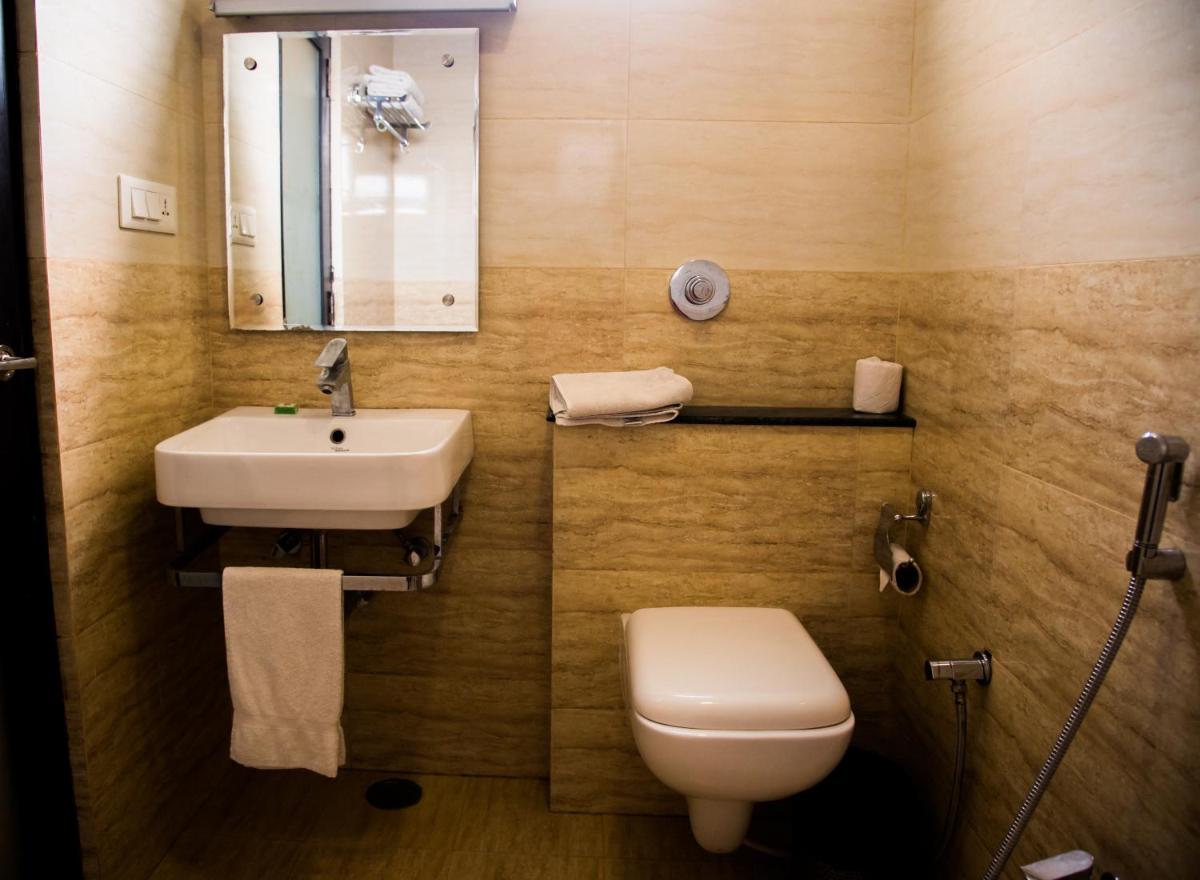 Hotel Sandstone INN - Housity