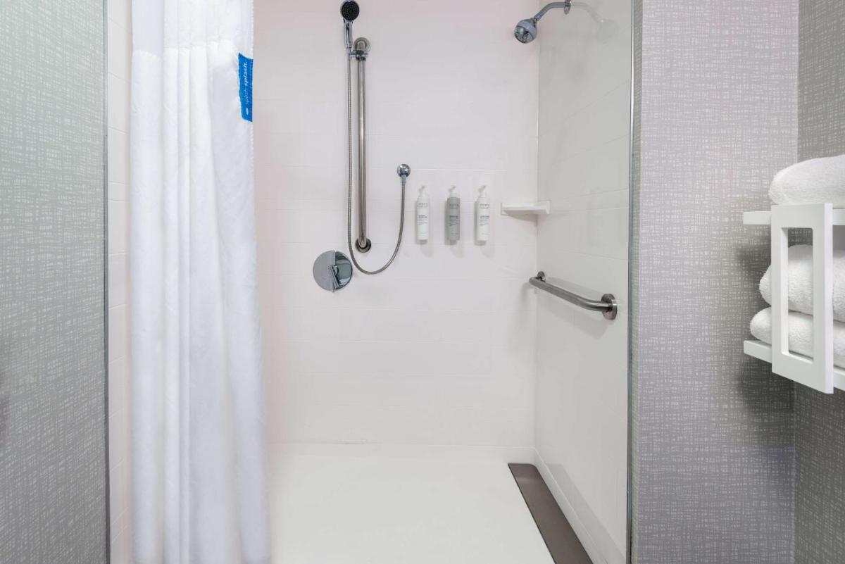 Hampton Inn Boston Bedford Burlington - Housity
