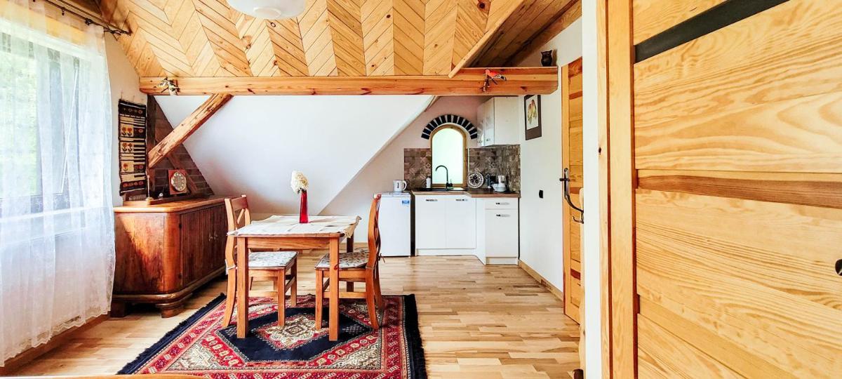 Gryglówka Noclegi - Housity