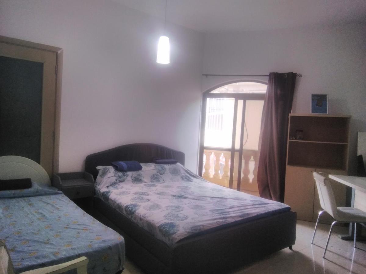 San Gwann calm homestay triple room - Housity