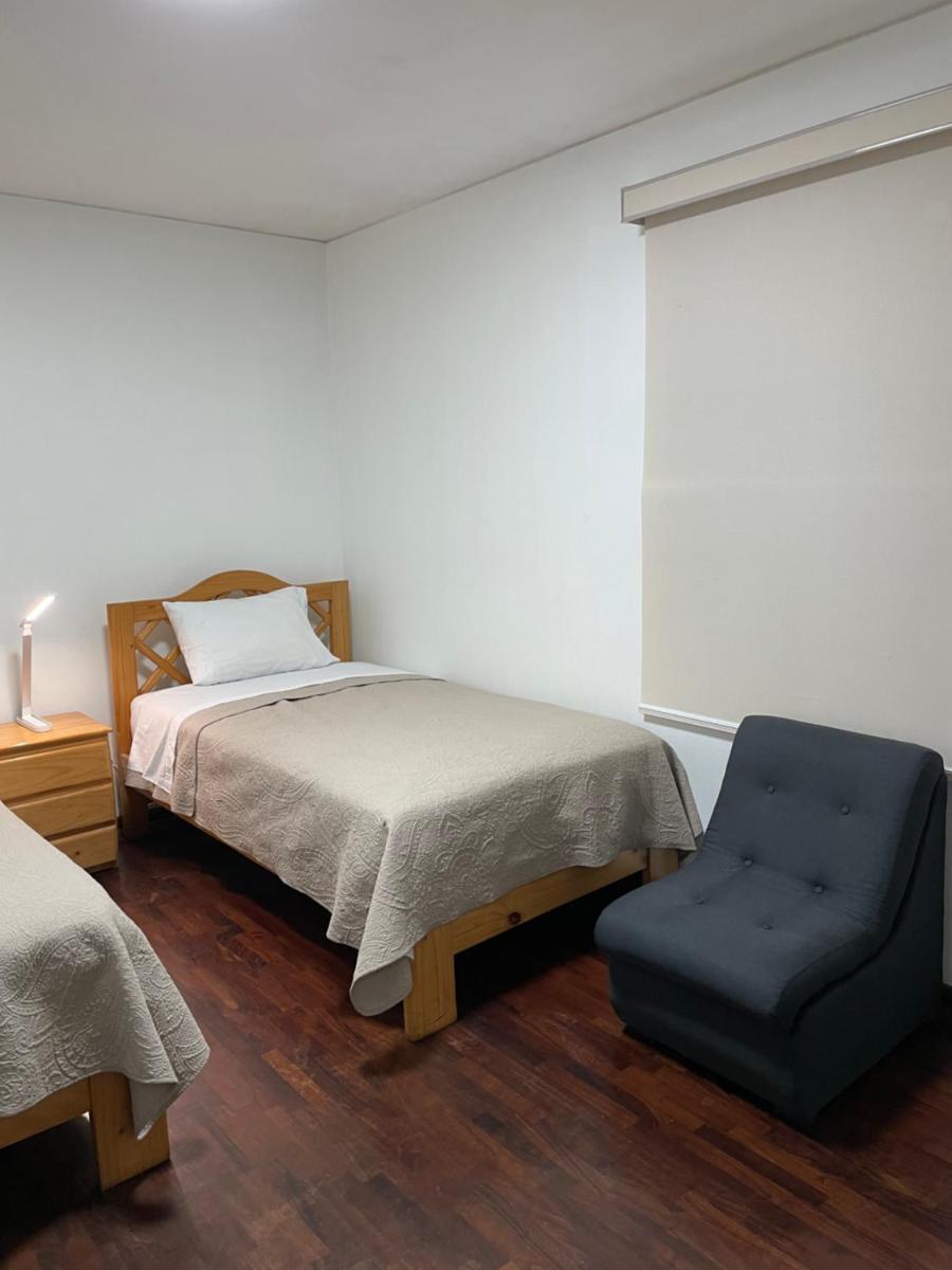 Miraflores Center - Larcomar, Parque Kennedy, Malecón - Housity