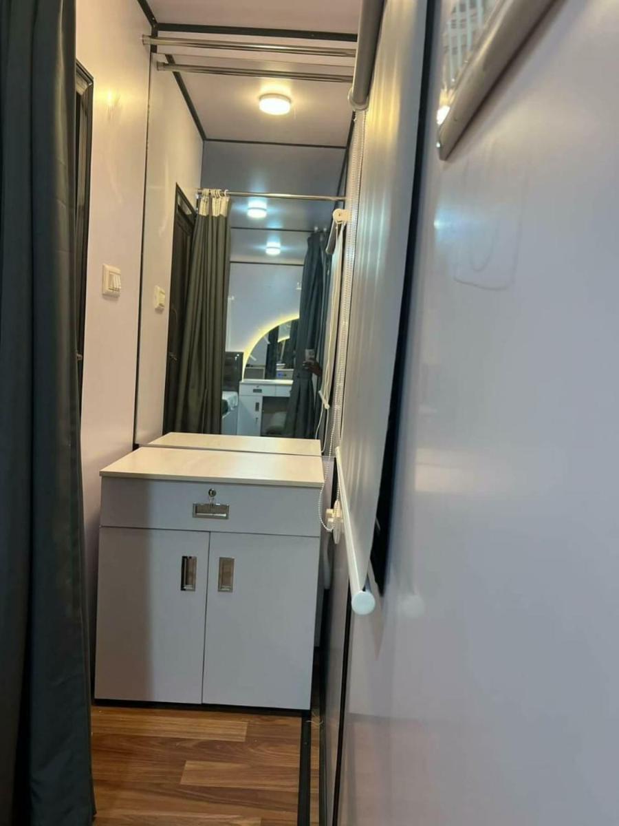 The croft container stay - Housity