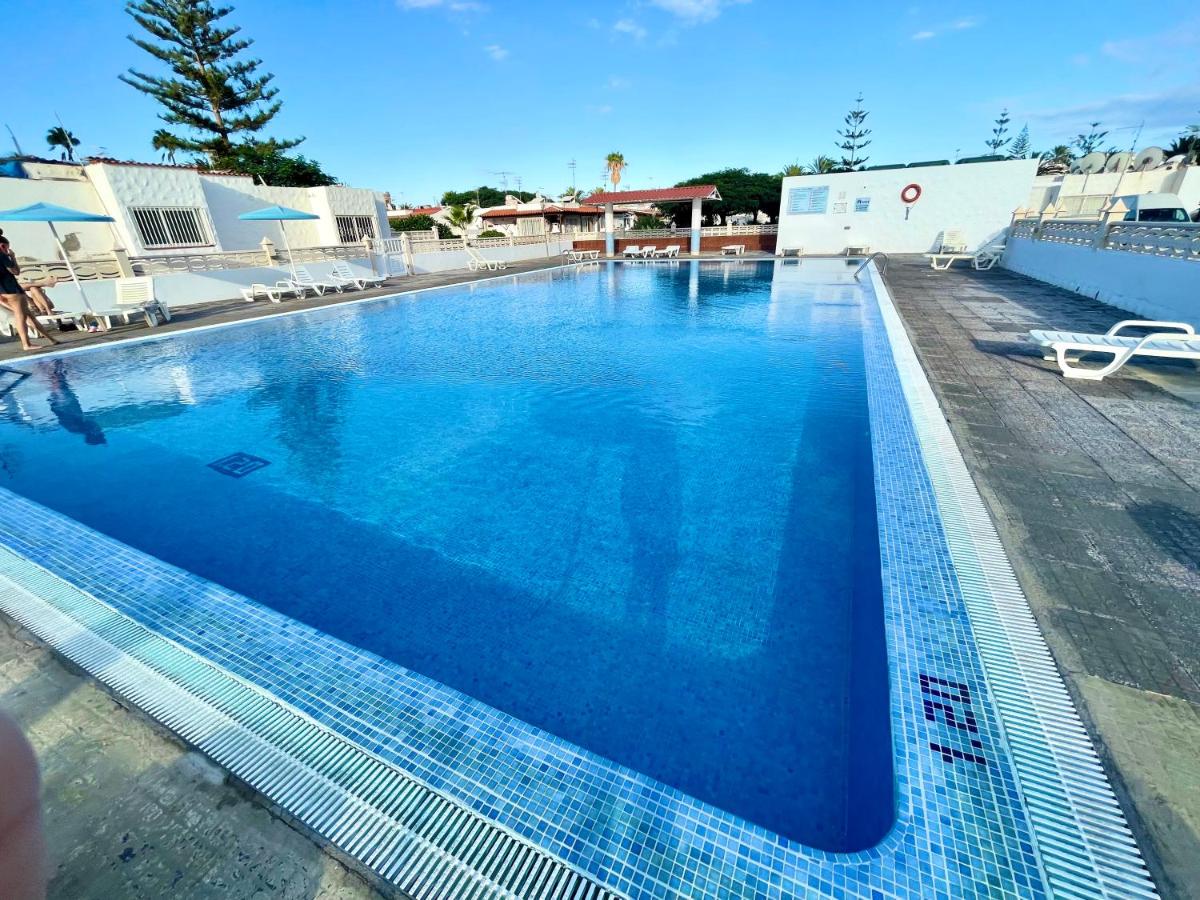 Cozy Bungalow - Housity