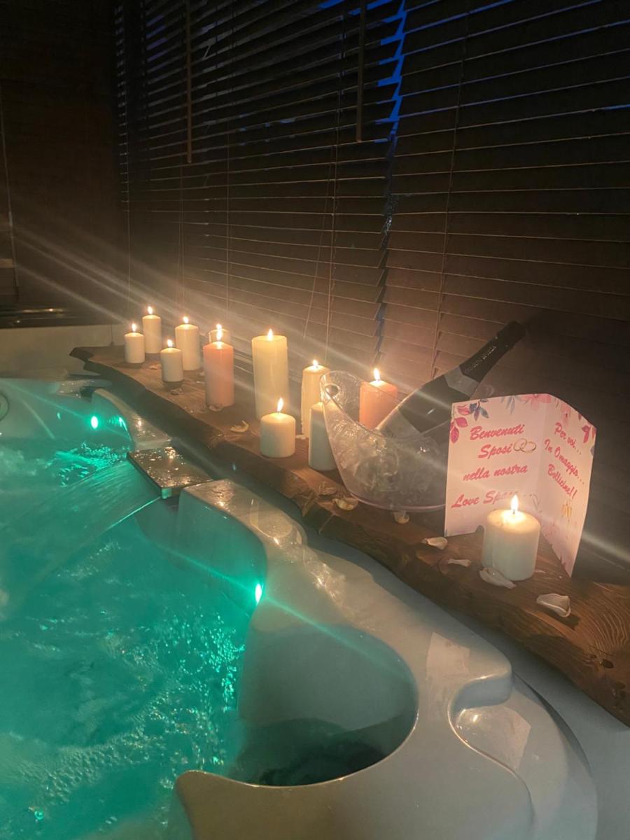 Love Space Sensory Spa & relax suite - Housity
