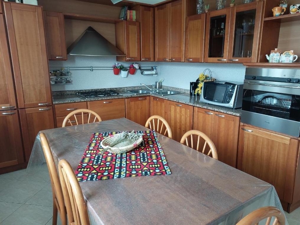 CASA T.U.A. - Housity