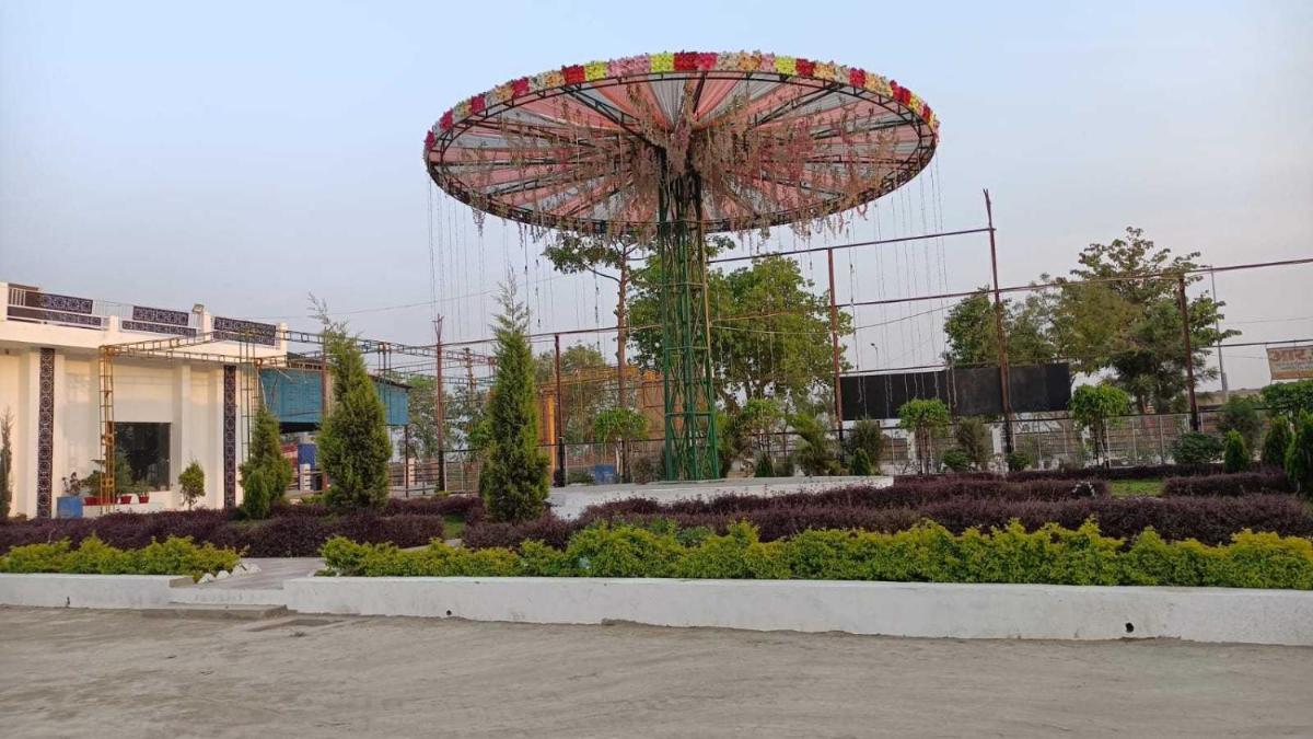 SPOT ON 81407 Raghav Ji Sarkar Banquet And Marriage Lawn - Housity