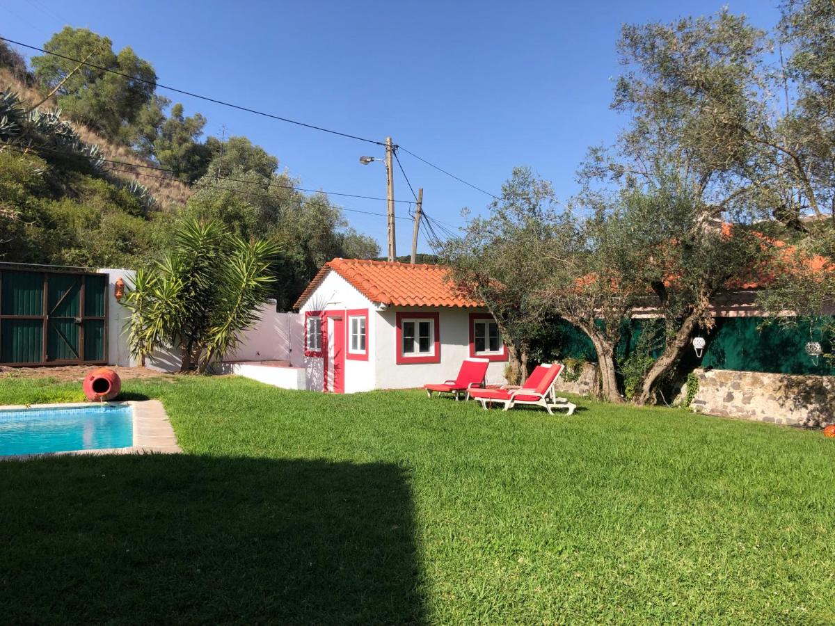 Lisbon Cozy House w/Garden and Pool - Housity
