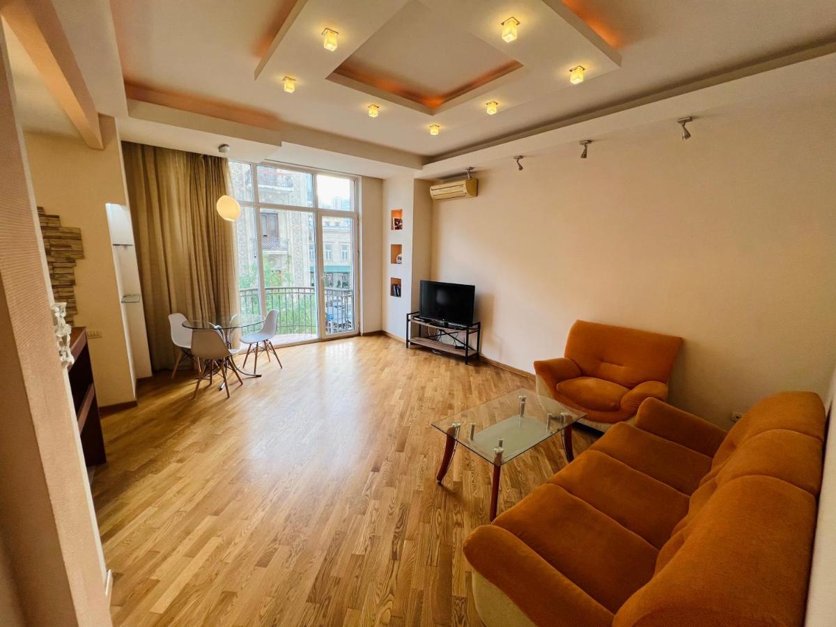 Four seasons apartment by Baku Housing - Housity