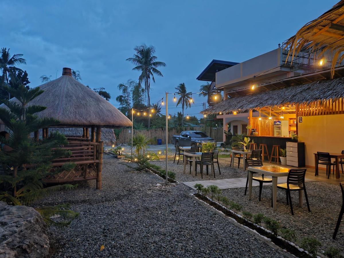 Suitetrails - Betsy's Bed and Breakfast Moalboal