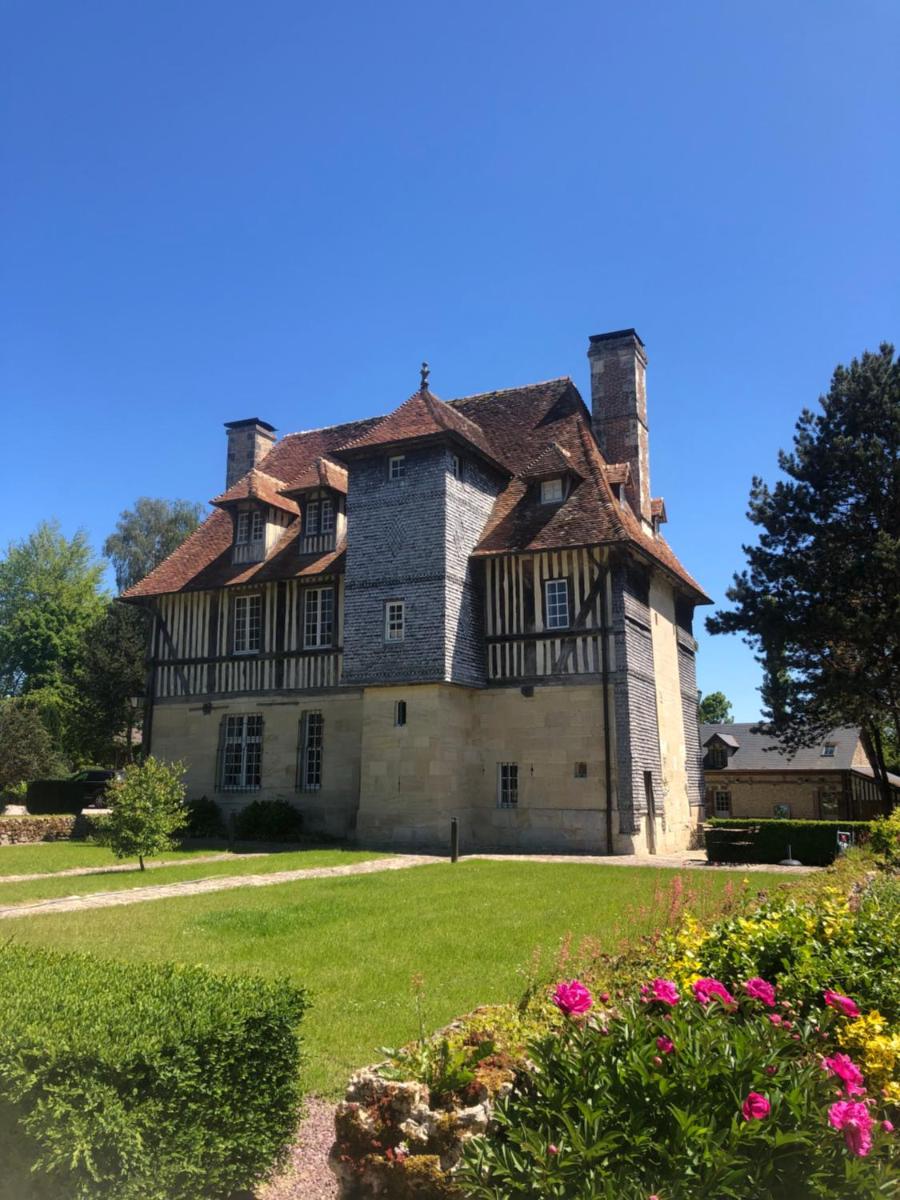 Jardin de l'établissement Les Manoirs des Portes de Deauville - Small Luxury Hotel Of The World