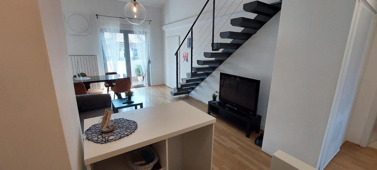 Deluxe Apartment Kristian whit a private parking - Housity
