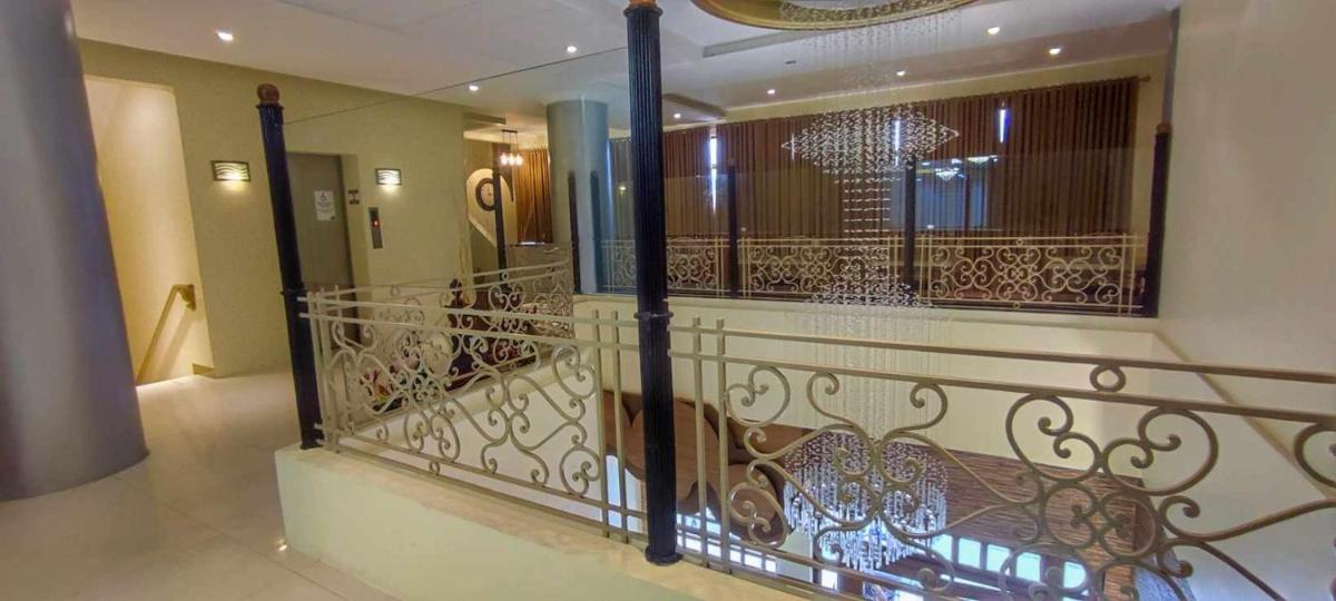 PHELA GRANDE HOTEL - Housity