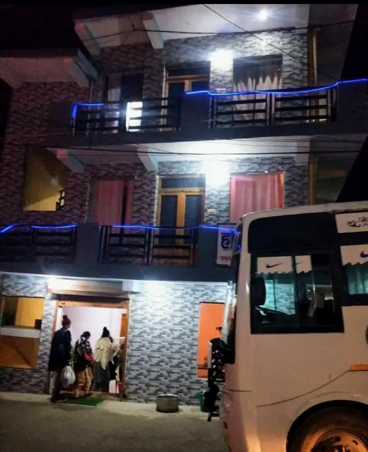 Hotel Bhajan Palace - Housity