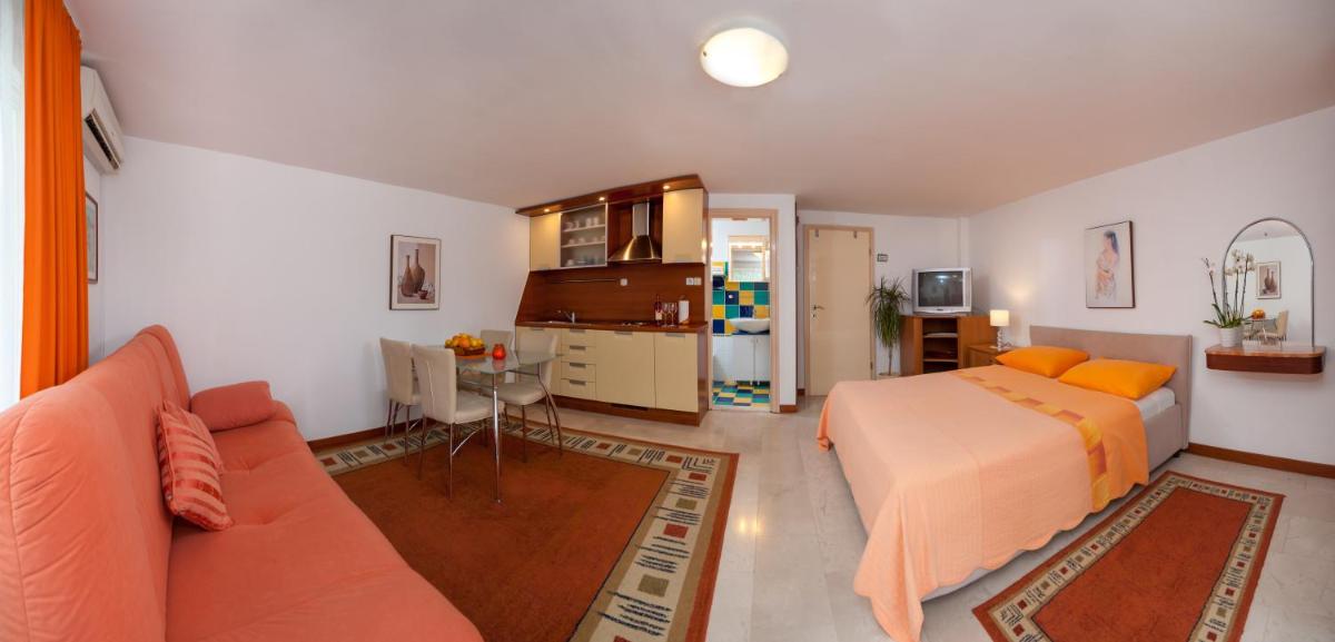 The Beach Studios & Apartments - Housity
